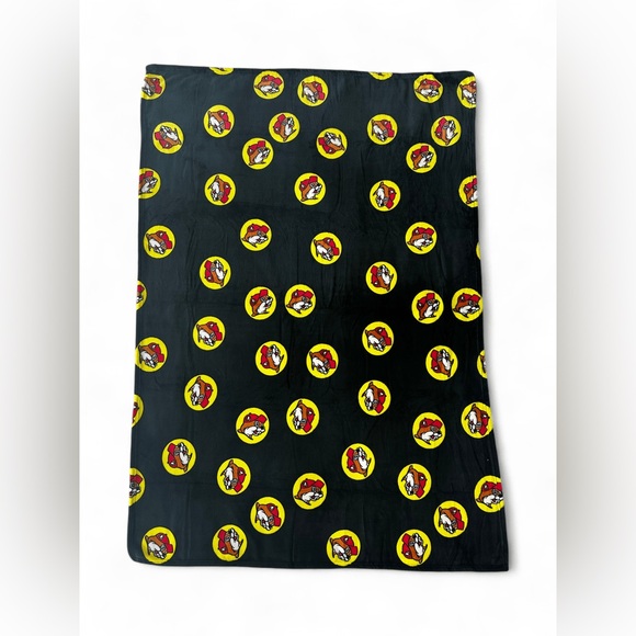 Buc-ee’s Black Blanket with Buc-ee’s Print - Picture 3 of 3